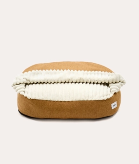Cama Perro Pana con Capucha Mostaza, Maso