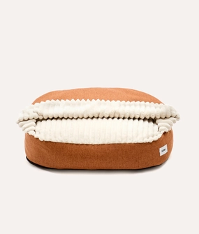 Cama Perro Pana con Capucha Naranja, Maso