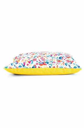 Yesenia Dog Bed