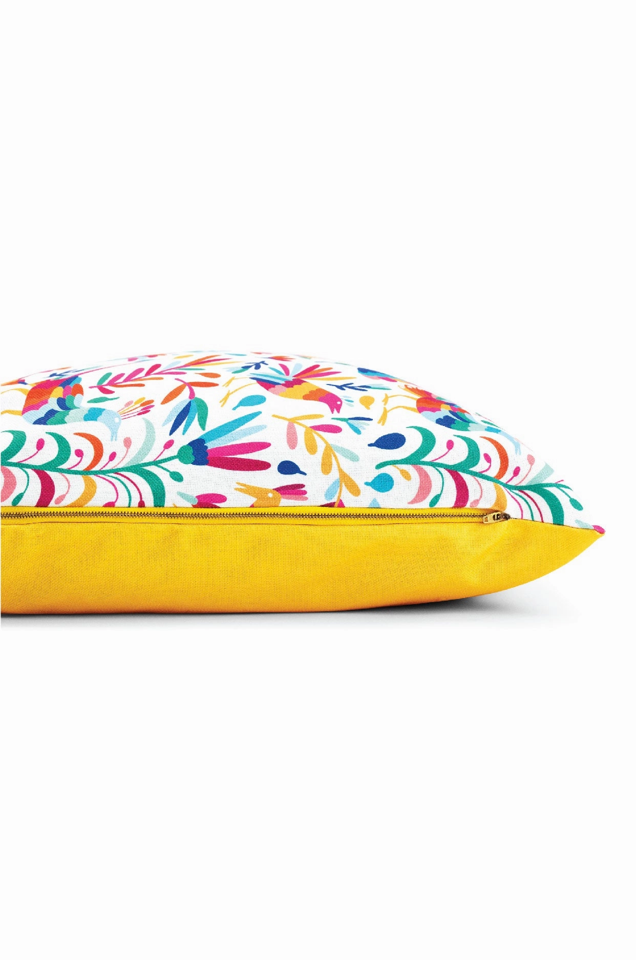 Yesenia Dog Bed